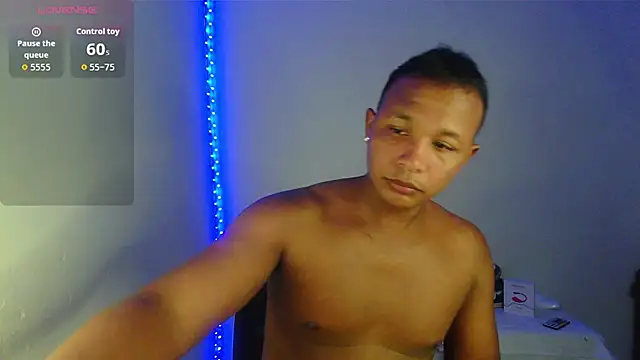 Gooss cum online show from December 16, 2025, 3:33 am