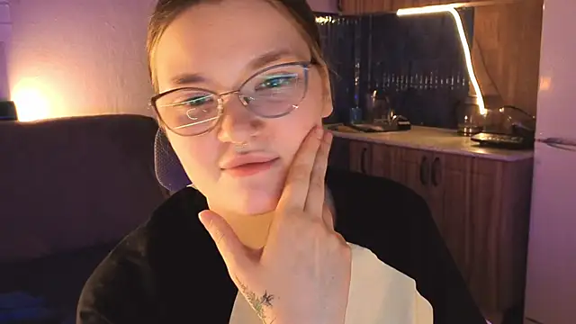 milliedoll online show from February 19, 2026, 5:54 pm