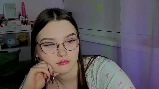 milliedoll online show from October 15, 2025, 7:11 pm