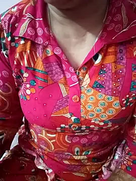 Snapshot of Shivani_7777 chatting on October 26, 2025, 6:08 pm Shivani 7777 online show from October 26, 2025, 6:08 pm