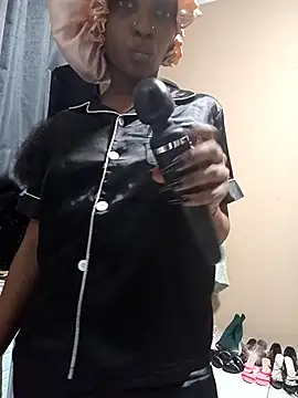 Snapshot of xxTatiannaxx chatting on September 29, 2025, 10:15 pm xxTatiannaxx online show from September 29, 2025, 10:15 pm
