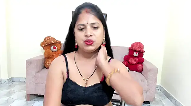 leahgotiii online show from March 20, 2025, 12:54 pm