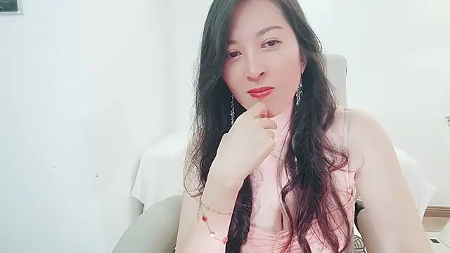 Dazzlebean online show from May 3, 2026, 2:09 pm