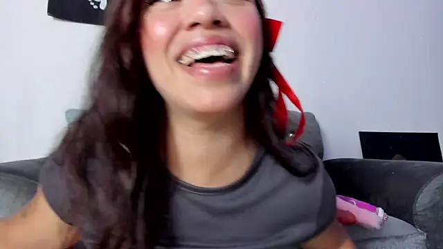 venezolanacute01  online show from March 15, 2026, 6:20 am