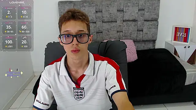 Snapshot of skinny_bigcock02 chatting on February 23, 2026, 9:04 pm skinny bigcock02 online show from February 23, 2026, 9:04 pm