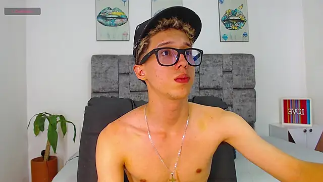 skinny bigcock02 online show from December 22, 2025, 8:42 pm