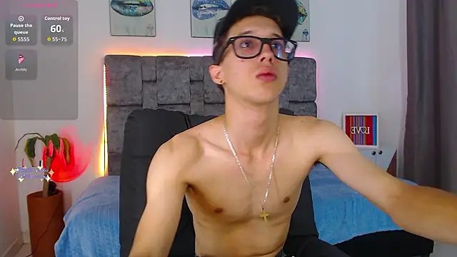 Snapshot of skinny_bigcock02 chatting on February 5, 2026, 8:59 pm skinny bigcock02 online show from February 5, 2026, 8:59 pm