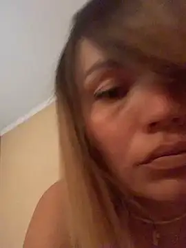 Ella Pearlie online show from February 25, 2025, 10:42 pm