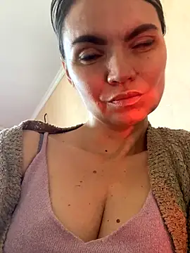 Ella Pearlie online show from October 2, 2025, 10:29 am