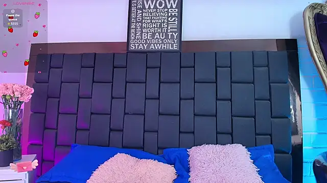 Snapshot of Lexi_Howard_ chatting on November 26, 2025, 4:56 am Lexi Howard online show from November 26, 2025, 4:56 am