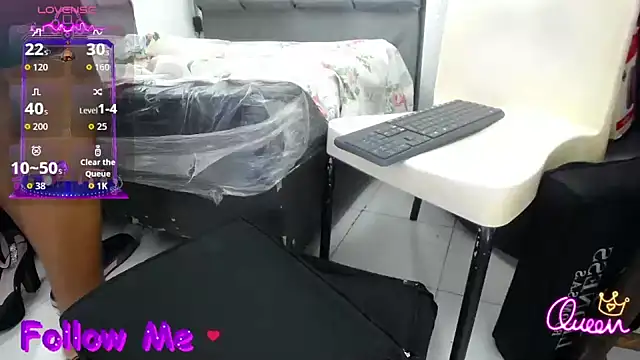 Snapshot of miha_sex91 chatting on April 18, 2026, 11:45 am miha sex91 online show from April 18, 2026, 11:45 am