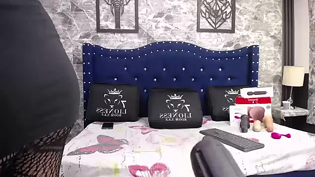 miha sex91 online show from November 7, 2025, 12:21 pm