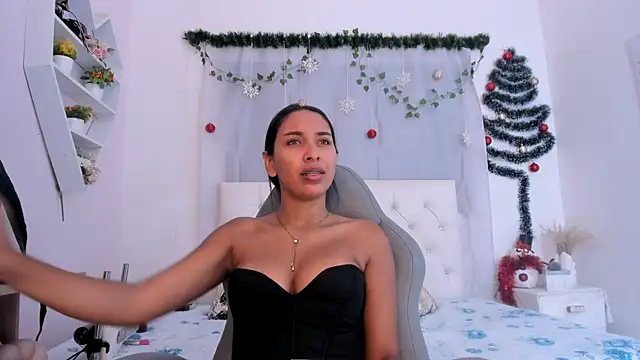 Snapshot of Emma_lorense22 chatting on December 20, 2025, 7:06 pm Emma lorense22 online show from December 20, 2025, 7:06 pm