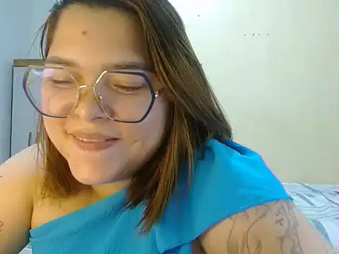 Snapshot of GoddessChaar chatting on March 3, 2025, 2:22 am GoddessChaar online show from March 3, 2025, 2:22 am