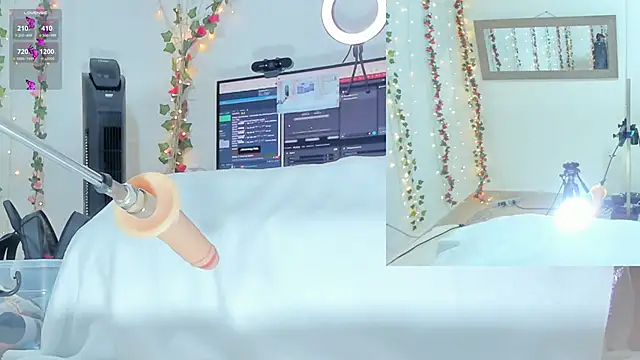 Genesis Love   online show from November 8, 2025, 9:13 am