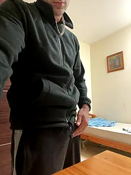 mikekmi21 online show from December 16, 2025, 11:36 am