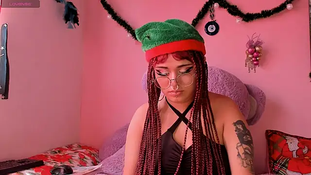 Snapshot of Maddy_Jhonsson chatting on December 20, 2025, 4:43 pm Maddy Jhonsson online show from December 20, 2025, 4:43 pm