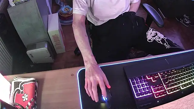 DerGeileLoveboy online show from December 4, 2025, 2:43 am