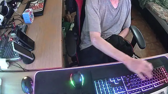 Snapshot of DerGeileLoveboy chatting on September 29, 2025, 6:31 am DerGeileLoveboy online show from September 29, 2025, 6:31 am