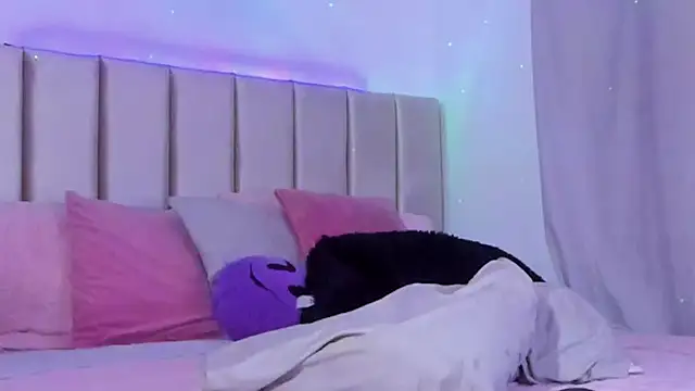 Anaroussew02 online show from October 14, 2025, 2:12 am