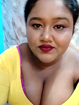 Snapshot of horny_diana chatting on February 17, 2026, 5:54 pm horny diana online show from February 17, 2026, 5:54 pm