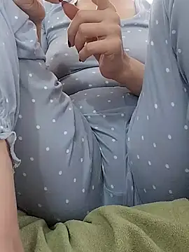 BUSE8821 online show from December 5, 2025, 9:52 am