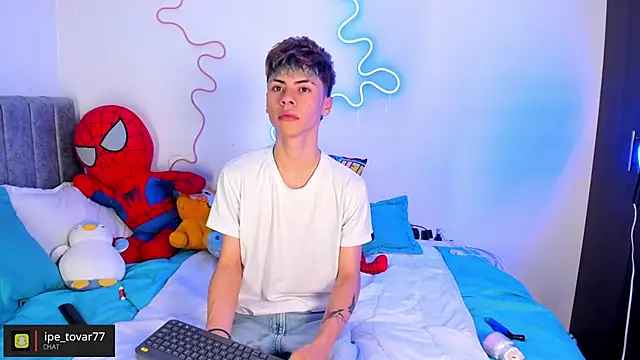 callum 77 online show from October 11, 2025, 2:12 am