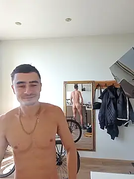 Snapshot of GoodGG chatting on October 21, 2025, 12:04 pm GoodGG online show from October 21, 2025, 12:04 pm