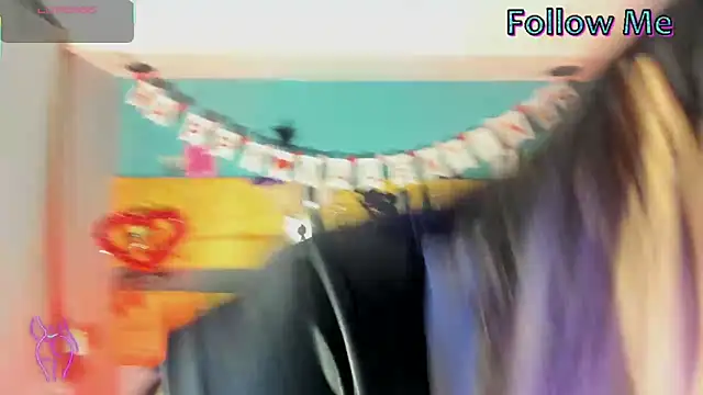 Snapshot of ChloeAllennn chatting on February 11, 2026, 11:10 am ChloeAllennn online show from February 11, 2026, 11:10 am