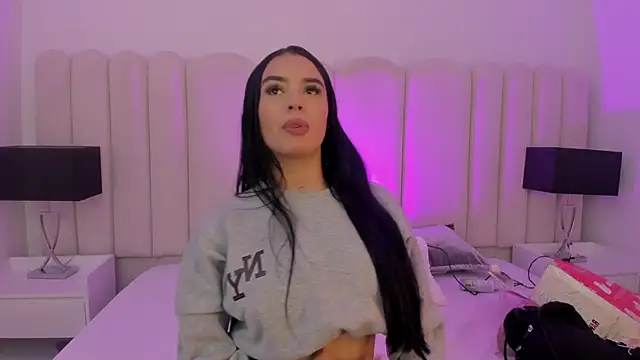 Snapshot of Antonella_Smiith_ chatting on February 25, 2026, 2:39 pm Antonella Smiith online show from February 25, 2026, 2:39 pm