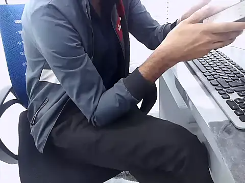 rahulkajuuu0909 online show from December 16, 2025, 9:35 am