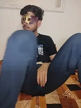 rahulkajuuu0909 online show from March 10, 2026, 4:44 pm