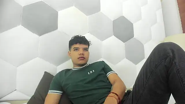 Axel Forte online show from December 21, 2025, 1:02 pm