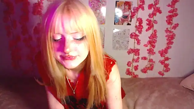 KimiSakura online show from October 15, 2025, 10:07 pm