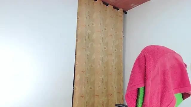 Smith Gael online show from April 6, 2026, 11:28 pm