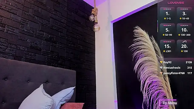 Snapshot of Maite_Smith_ chatting on November 11, 2025, 5:30 pm Maite Smith online show from November 11, 2025, 5:30 pm