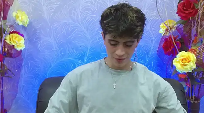 Snapshot of star_boyxx chatting on March 7, 2025, 7:38 pm star boyxx online show from March 7, 2025, 7:38 pm