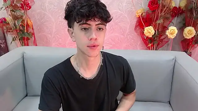 Snapshot of star_boyxx chatting on September 20, 2025, 3:17 pm star boyxx online show from September 20, 2025, 3:17 pm