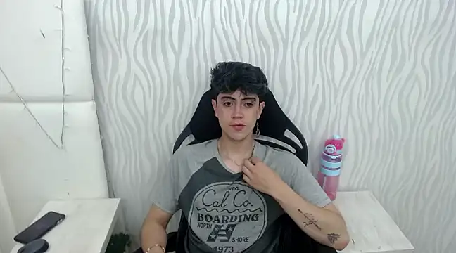 Snapshot of star_boyxx chatting on February 28, 2025, 7:14 pm star boyxx online show from February 28, 2025, 7:14 pm