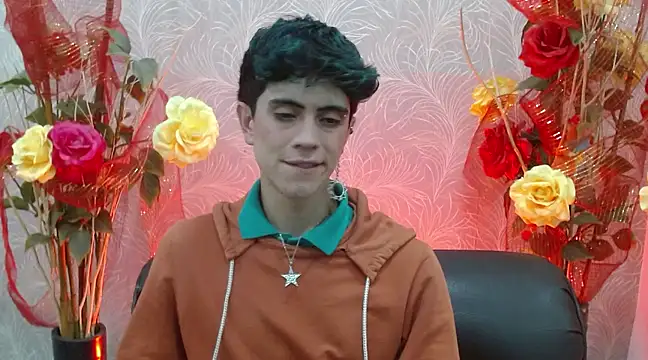 Snapshot of star_boyxx chatting on March 11, 2025, 7:36 pm star boyxx online show from March 11, 2025, 7:36 pm