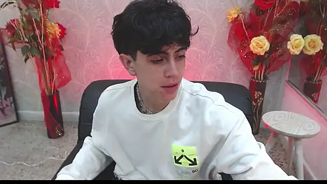Snapshot of star_boyxx chatting on September 29, 2025, 8:58 pm star boyxx online show from September 29, 2025, 8:58 pm