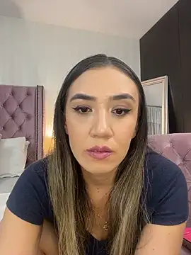 natashaleightt online show from October 26, 2025, 11:16 pm