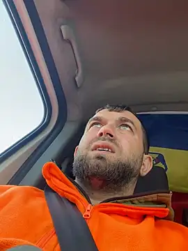 Snapshot of daniel21p chatting on March 14, 2025, 8:42 am daniel21p online show from March 14, 2025, 8:42 am