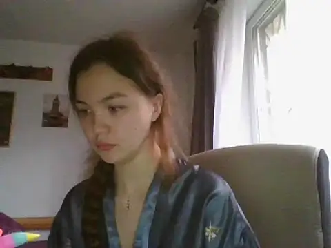 Snapshot of Glitter_Doll chatting on March 4, 2025, 11:19 am Glitter Doll online show from March 4, 2025, 11:19 am