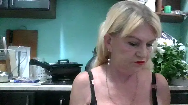 Heidi-Helga online show from September 25, 2025, 4:40 am