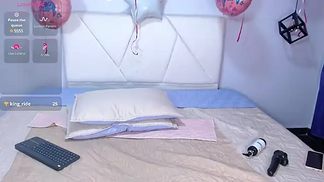 Madissonn- online show from February 28, 2025, 5:48 pm