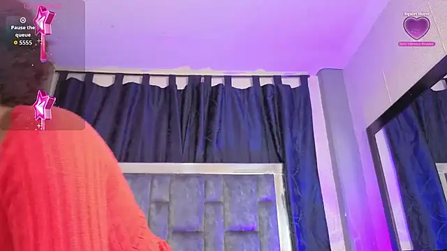 Snapshot of Effie_cooper chatting on November 21, 2025, 6:51 pm Effie cooper online show from November 21, 2025, 6:51 pm