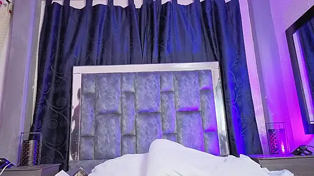 Snapshot of Effie_cooper chatting on November 25, 2025, 9:48 pm Effie cooper online show from November 25, 2025, 9:48 pm