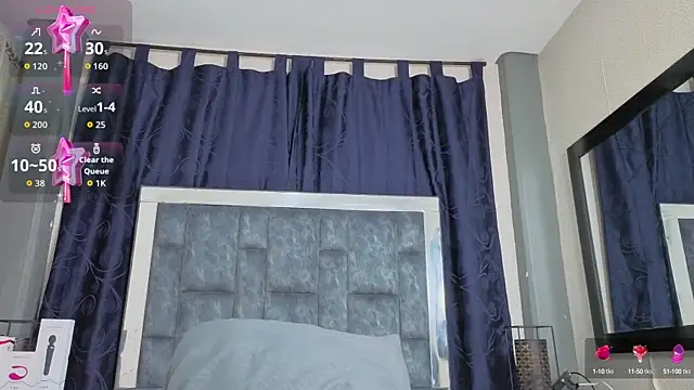 Snapshot of Effie_cooper chatting on September 12, 2025, 8:08 pm Effie cooper online show from September 12, 2025, 8:08 pm