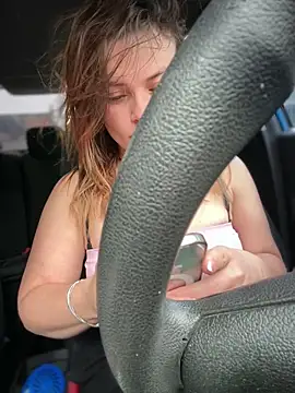 Snapshot of gynna_kimera chatting on February 16, 2026, 12:37 pm gynna kimera online show from February 16, 2026, 12:37 pm